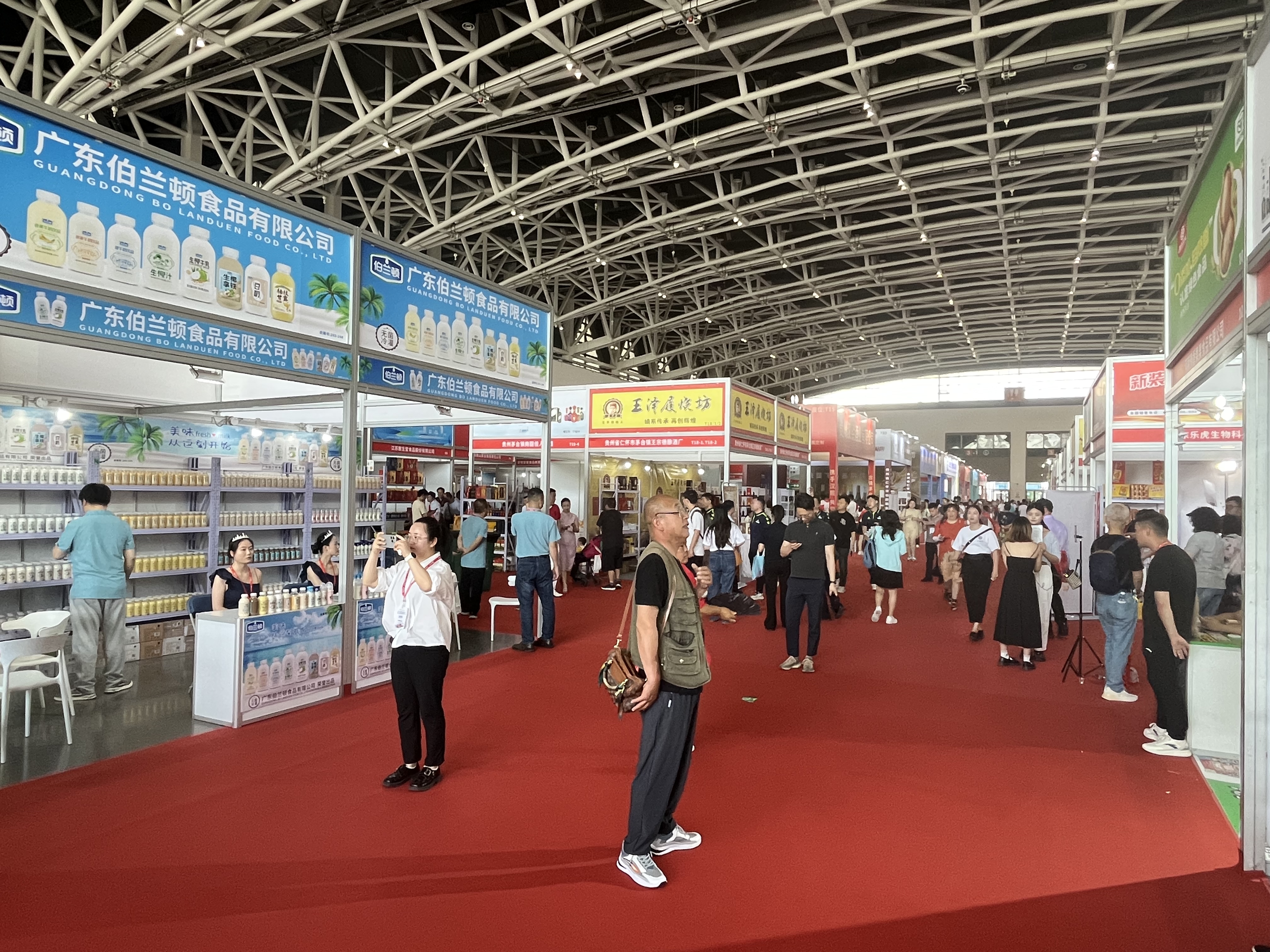 亚洲国产卡1卡2卡34卡 卡卡从依赖进口到自主创新