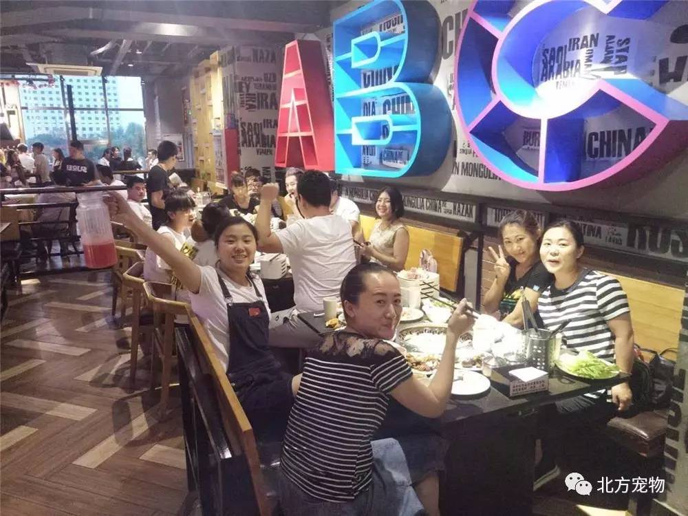 和平精英3d同人 平台通常有分类和过滤