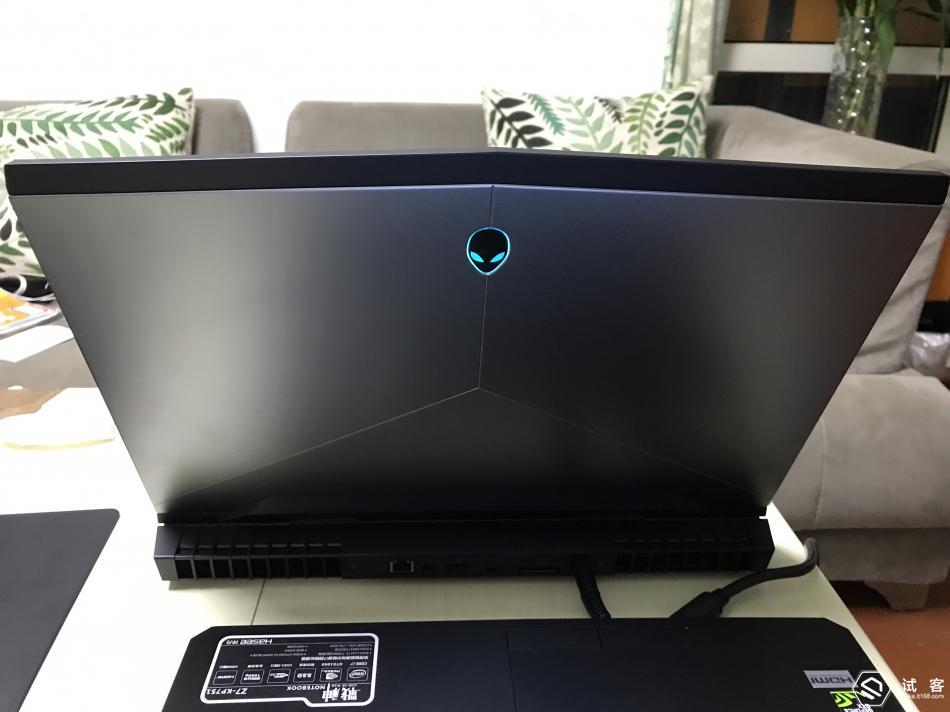 okdongman 高 +清 DeviantArt：搜索“Lookism”