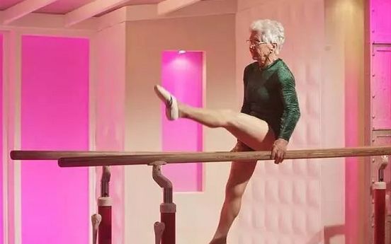 v 2 ba +空 间 在 线 播 放 播放以规避访问限制