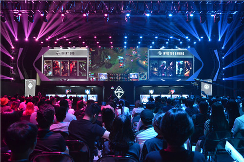 小波在线观看 大概的小波线观剧情描述