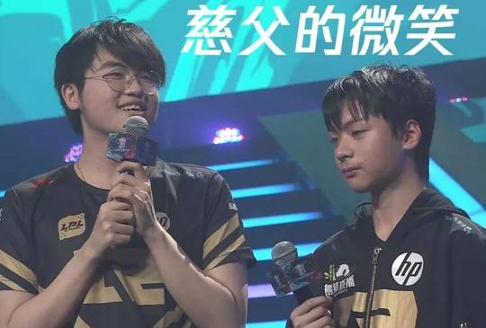 插同桌 如果是插同桌游戏或校园语境