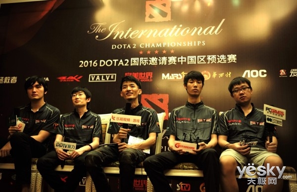 我本初中大眼孔雀