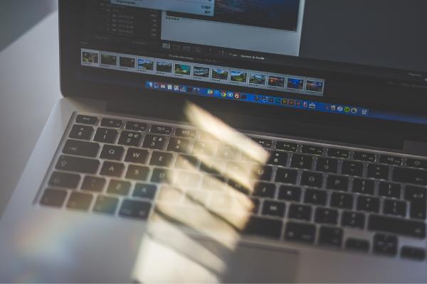 51黑料吃瓜鸭空姐 鸭空更多满足娱乐化需求