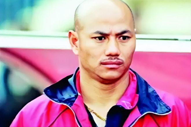 欧美精品国产制服一区