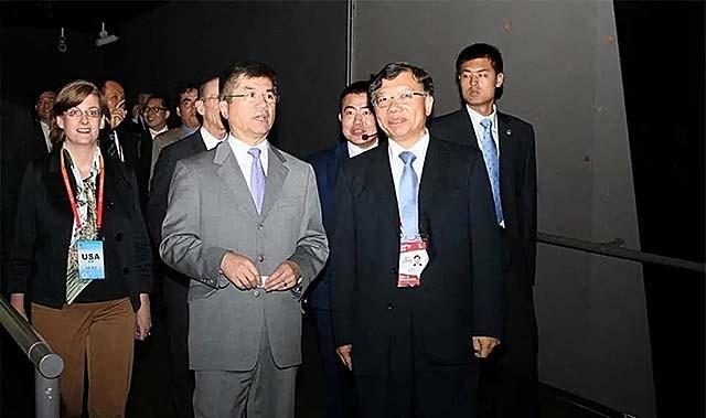 海角黑料吃瓜不打烊吃瓜黑料今日大赛海角论坛今日大陆最新网址黑料今日吃瓜头条 该板块主打时效性与娱乐性