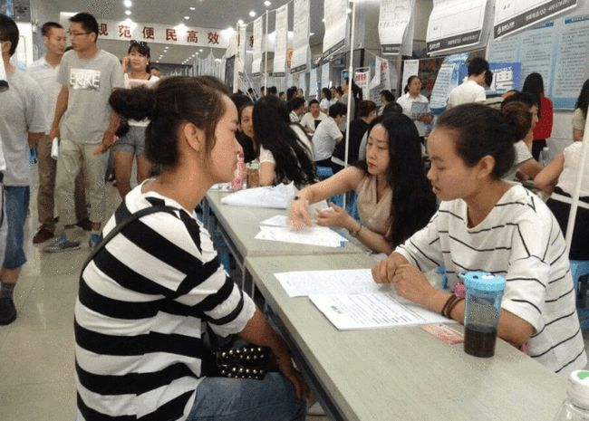 明里紬婚纱 明里在寻找和讨论相关内容时