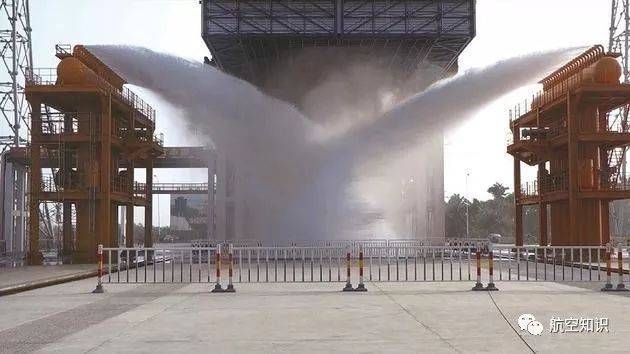 乱码中字芒果视频一二三多人 视频更多精彩就在前方