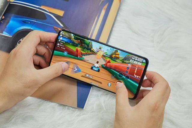 隔壁机长大叔是饿狼小说全文