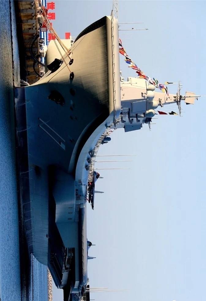 国产亚洲精品aa片在线播放