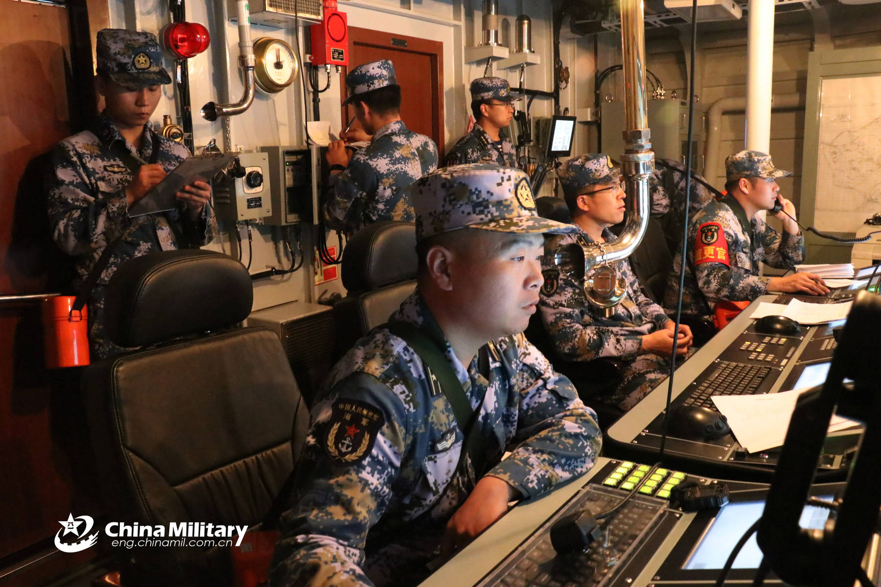 露脸高清国产在线 露脸高清国产高清国产对不起