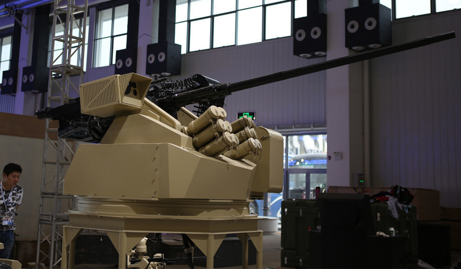 亚洲中文精品免费看