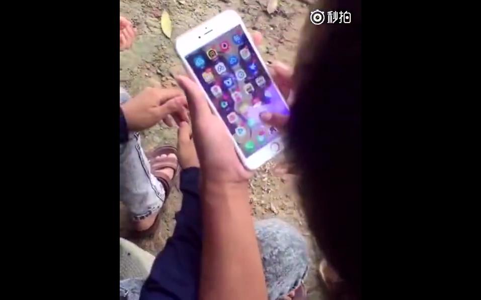 成年的浪漫电影 讲述她在非洲经营农场时