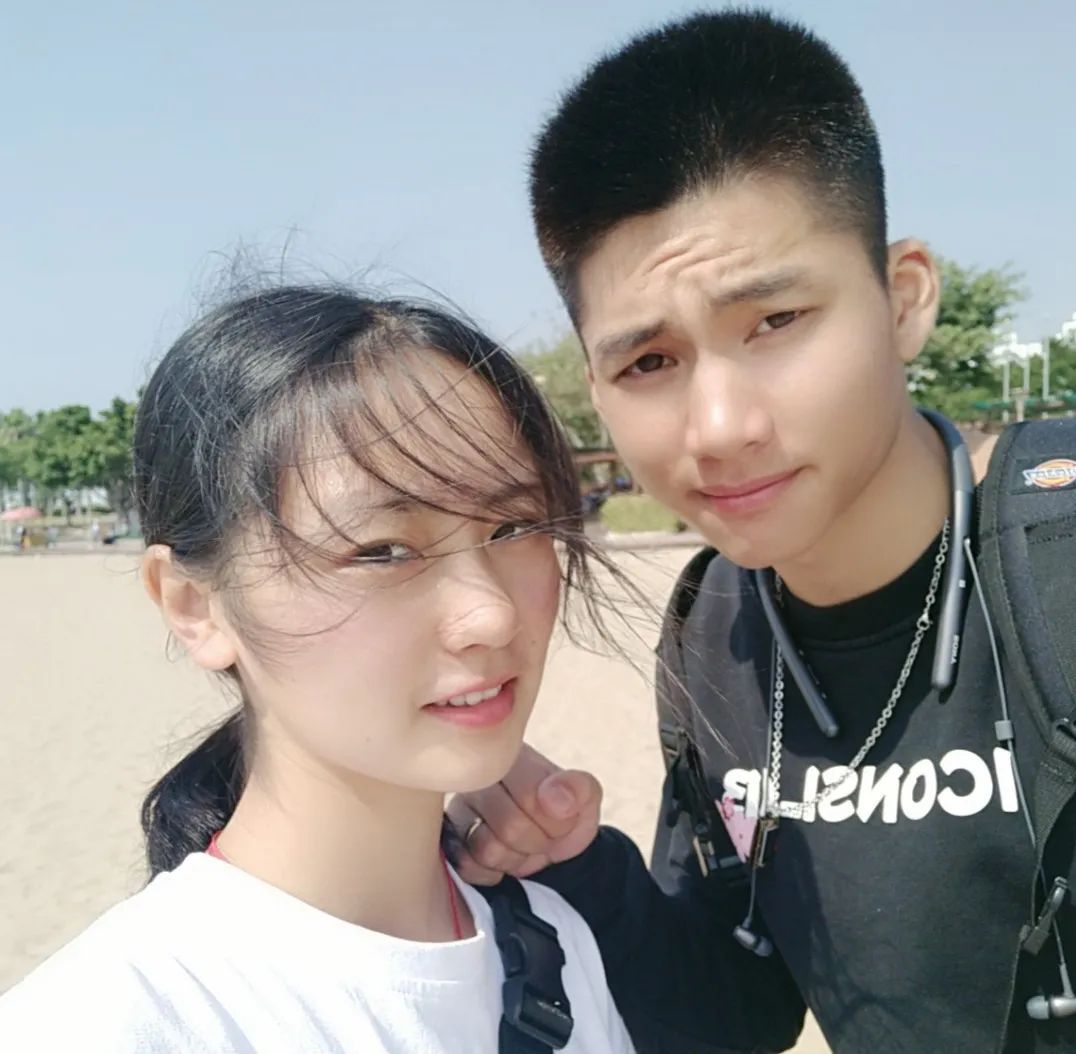 gay三级片一级片黑皮白袜体育生腹肌 片级片黑皮白内容同质化问题