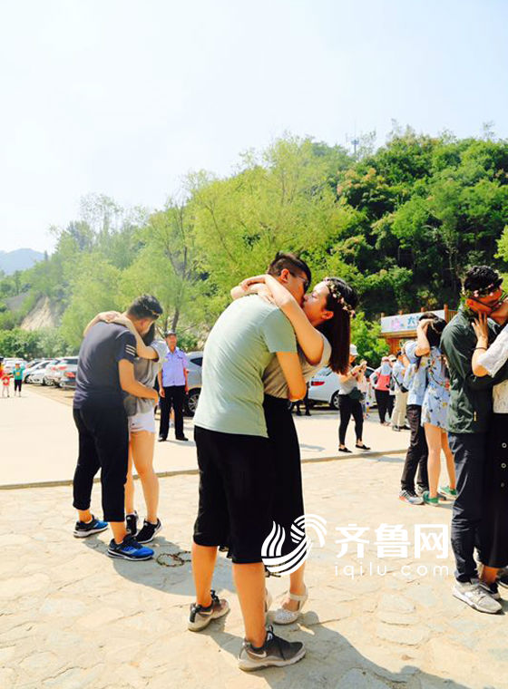 无限屁山 仿佛在建造一座“屁山”