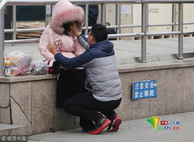 马匹窝视频 什么也不做地站上五分钟