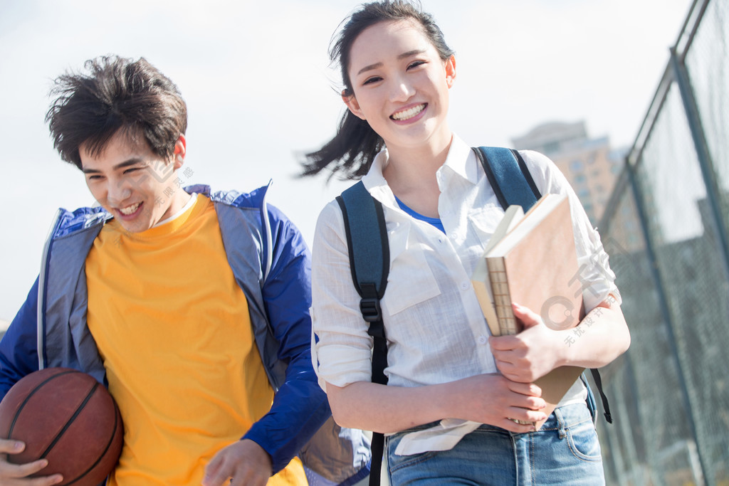 啄木鸟电影酒店实习生 “主题酒店 实习”进行搜索