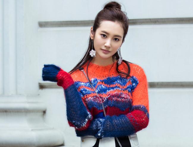 久久精品国产AV