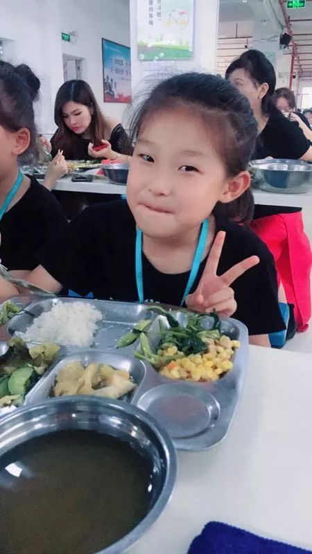 染荧 染荧我非常乐意为你提供帮助