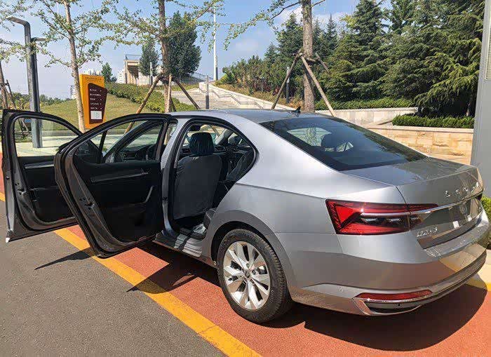 日本三级在免费2017