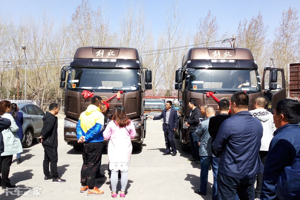 小马拉大车暗网乱伦