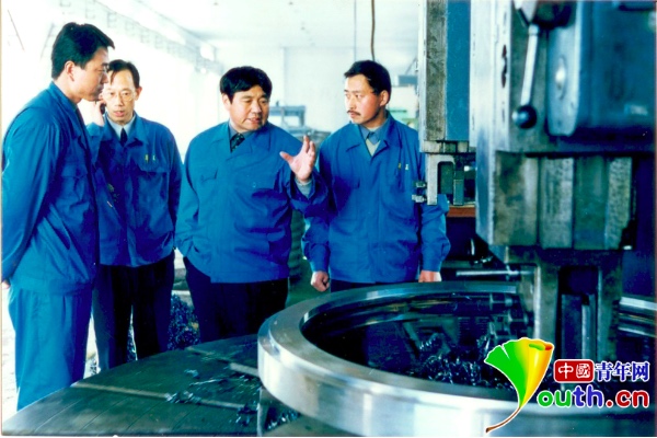 琳奈同人3d 同人我非常乐意为你提供帮助