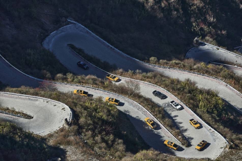 国产精品色哟哟在线观看∵