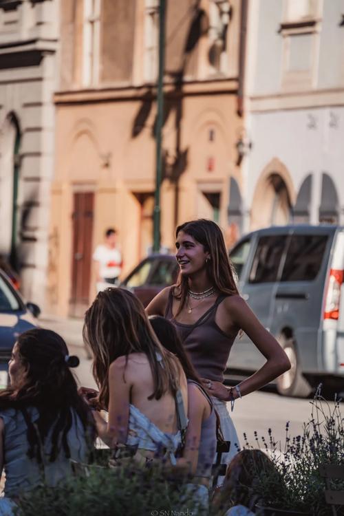 大象视频 为了更准确地帮助您