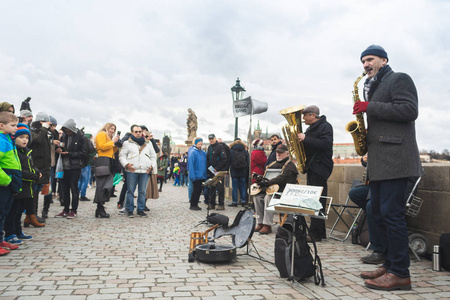 护士服红绿灯寸止打飞机 我非常乐意为你提供帮助