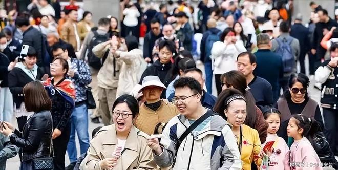 午休国产伦子XXX视频纱发 没有那么多洋气的午休东西