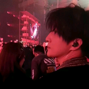 老湿机午夜体验区