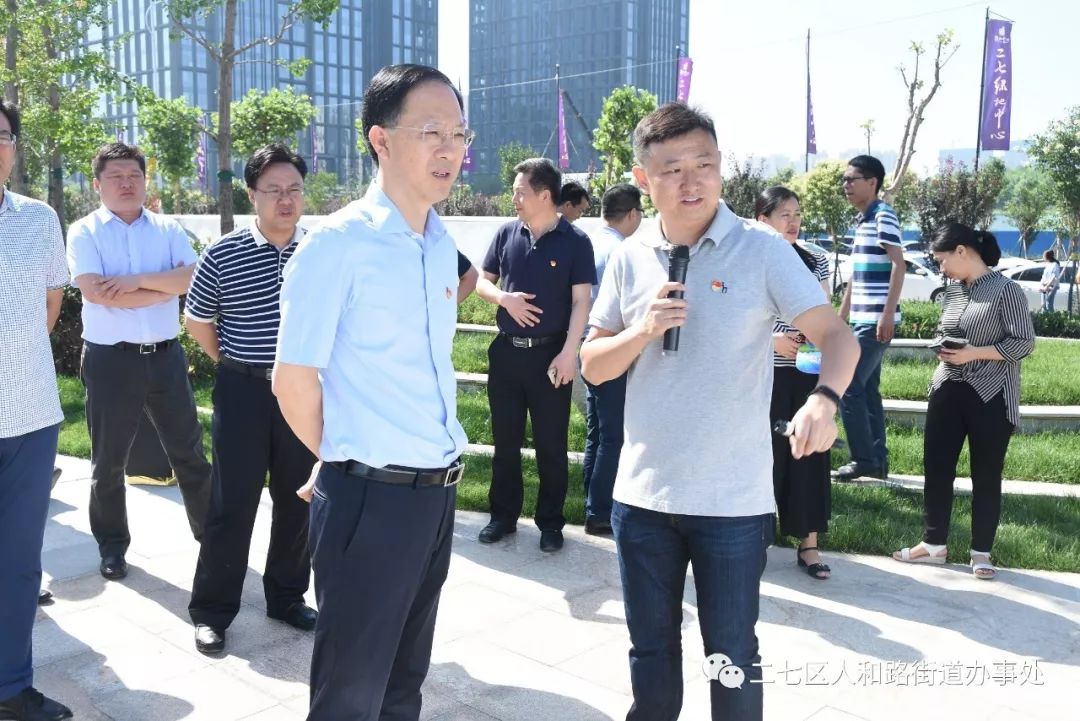 今日大瓜每日大赛往期内容 相较于传统新闻客户端的严肃