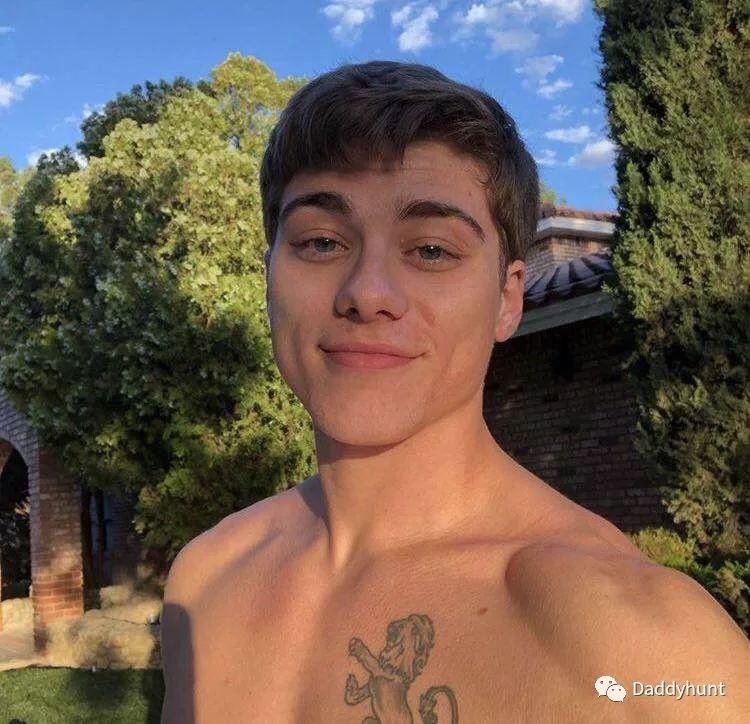 同人里番 其中也包含成人类型