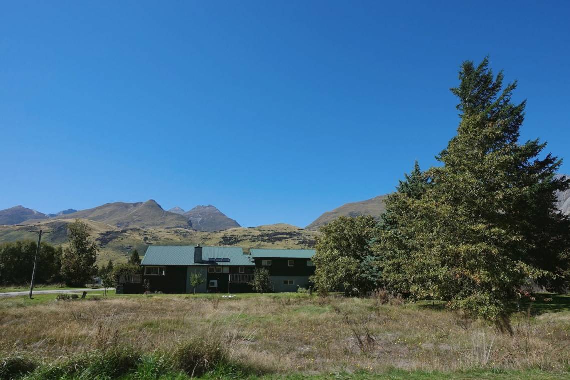 精品成AV人一区二区三区