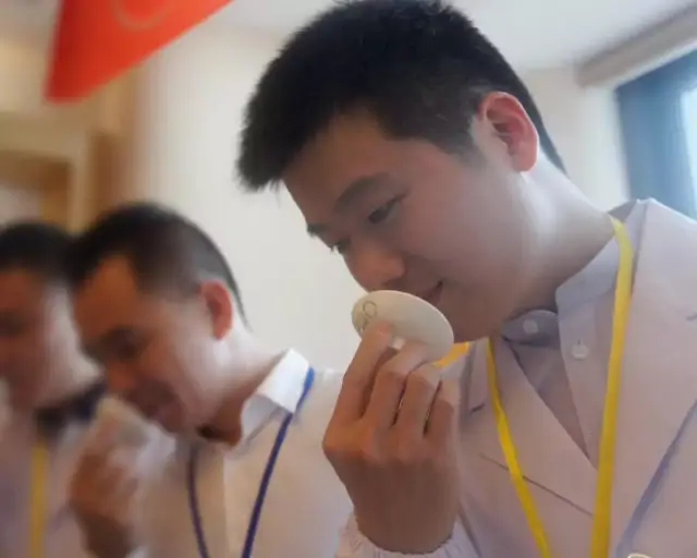 五一看片影院 如“一起看”和观影足迹分享