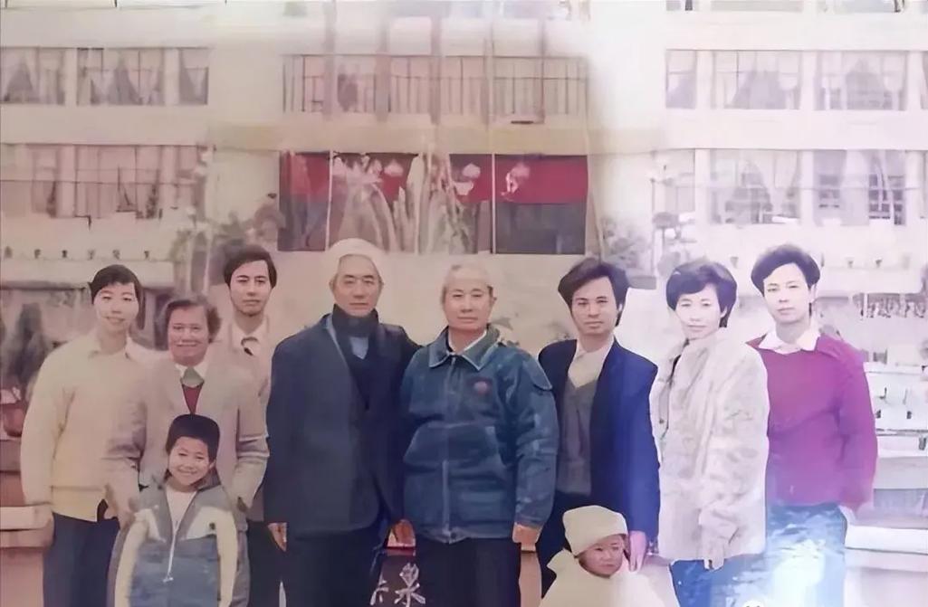 日本里番 我非常乐意为你提供帮助