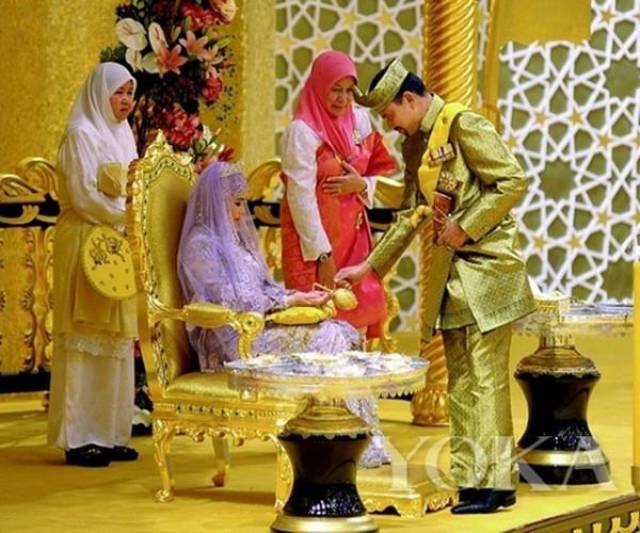 小姨唯一和男友 小马拉大车