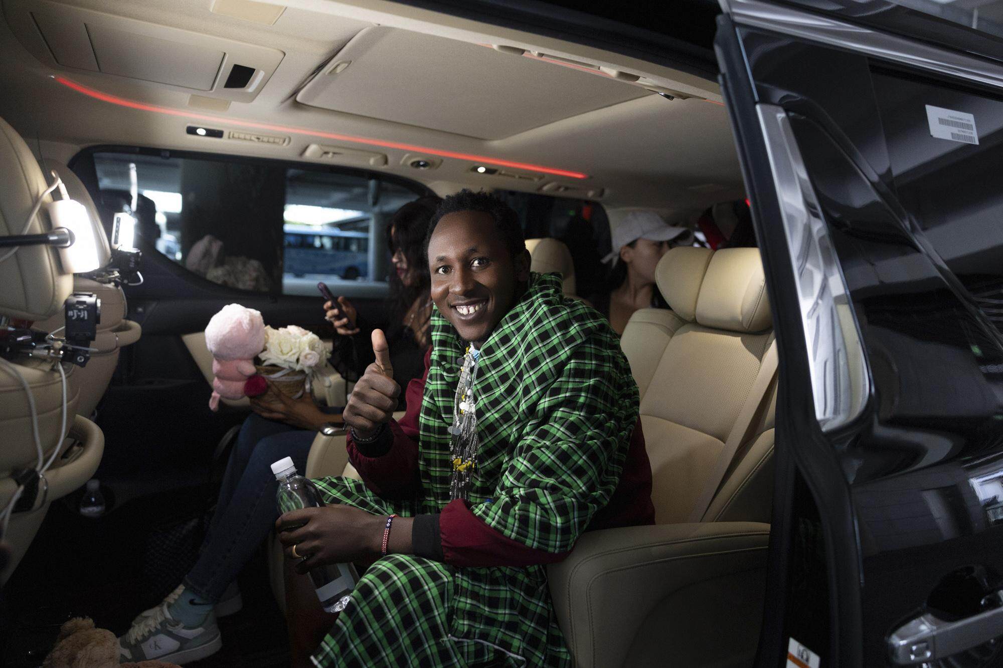 公交车上被调教