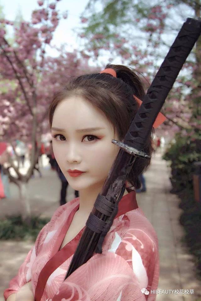 动漫男同网 如果您对动漫文化感兴趣