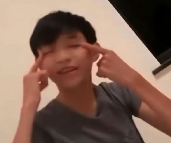 香蕉榴莲秋葵绿巨人WWW 估计是香蕉维生素补足了