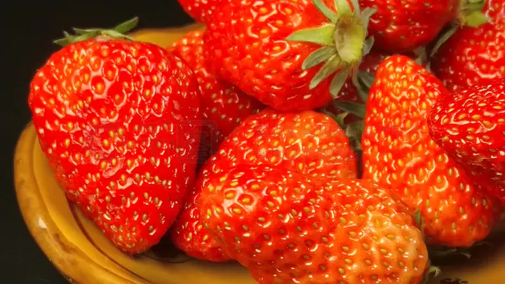 食人恋电影正片 食人自我）的恋电过程