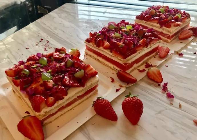 制服丝袜亚洲精品中文字幕