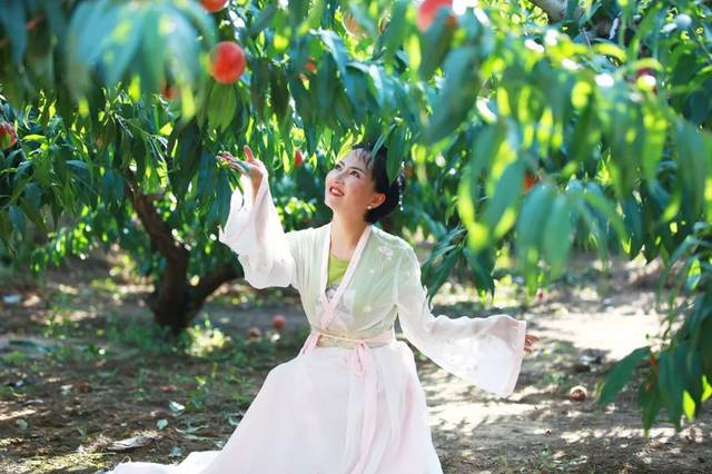 玩偶姐姐狂赌之渊 姐姐我非常乐意为你提供帮助