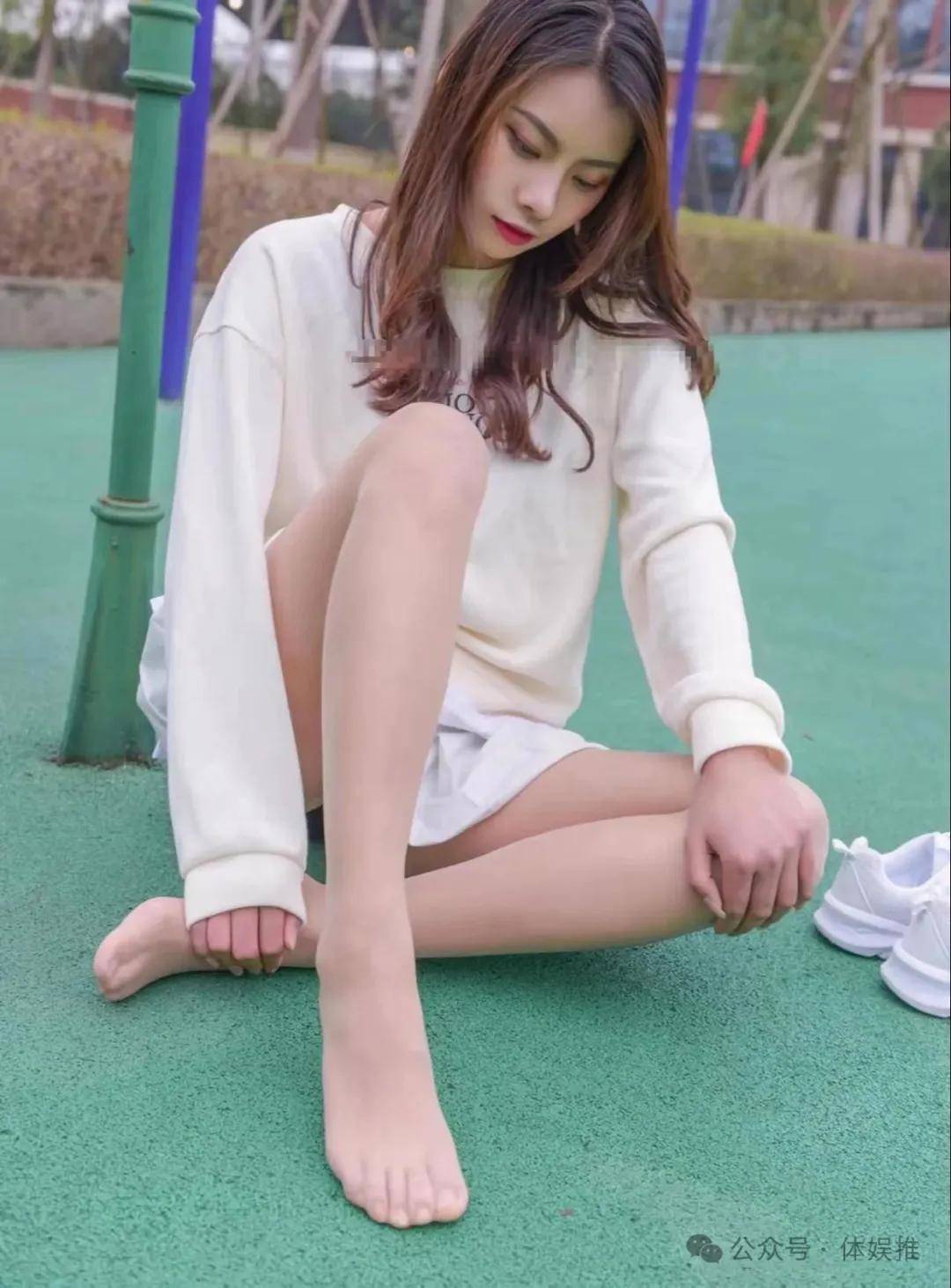 97久久精品无码一区二区三区 二区还是久久精品三区