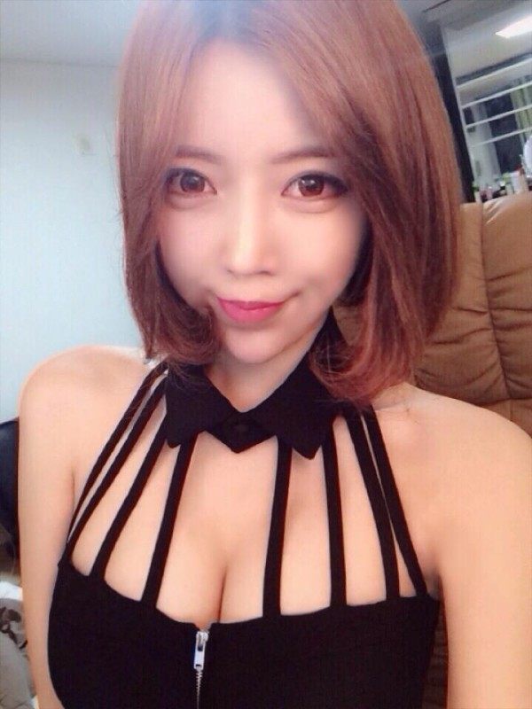 囚禁play视频 我还没有学会回答这个问题